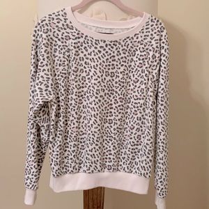 💗Victoria’s Secret💗Leopard Print Sweatshirt